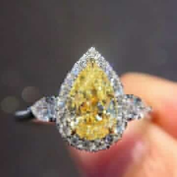 NEW 925 Sterling silver Yellow Diamond Stone Ring - Picture 2 of 4